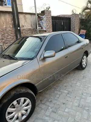 Toyota Camry 2002 Gray