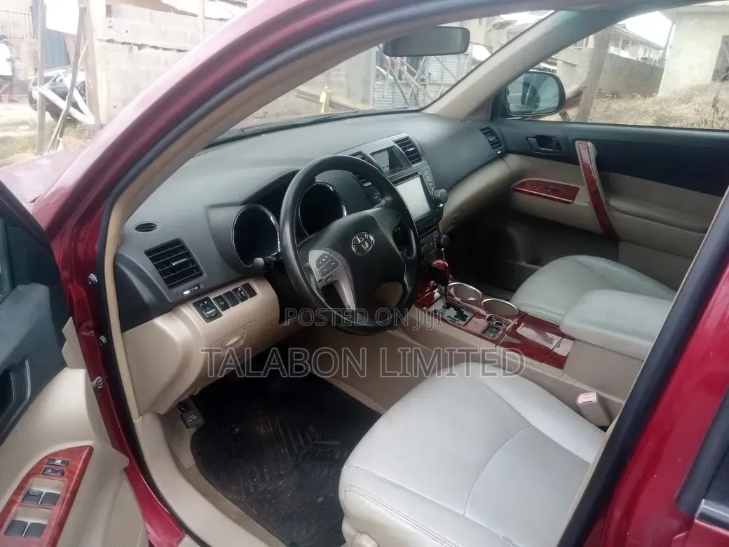 Toyota Highlander 4x4 2008 Red