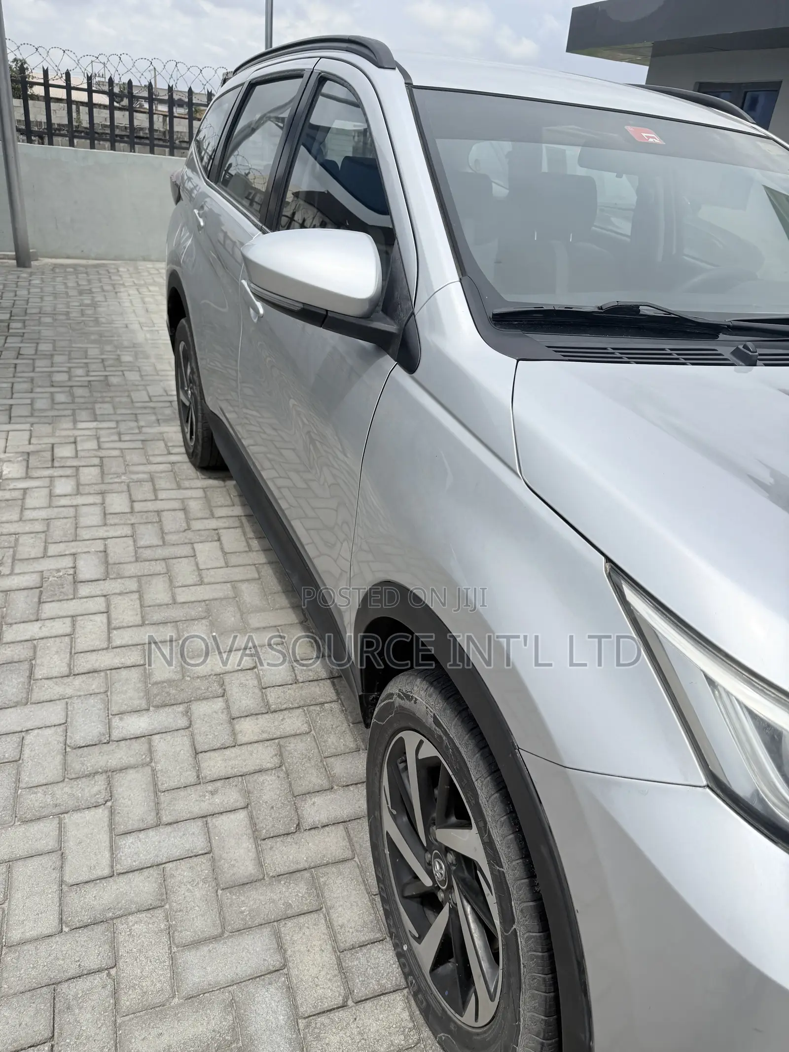 Toyota Rush 2019 Silver