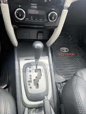 Toyota Rush 2019 Silver