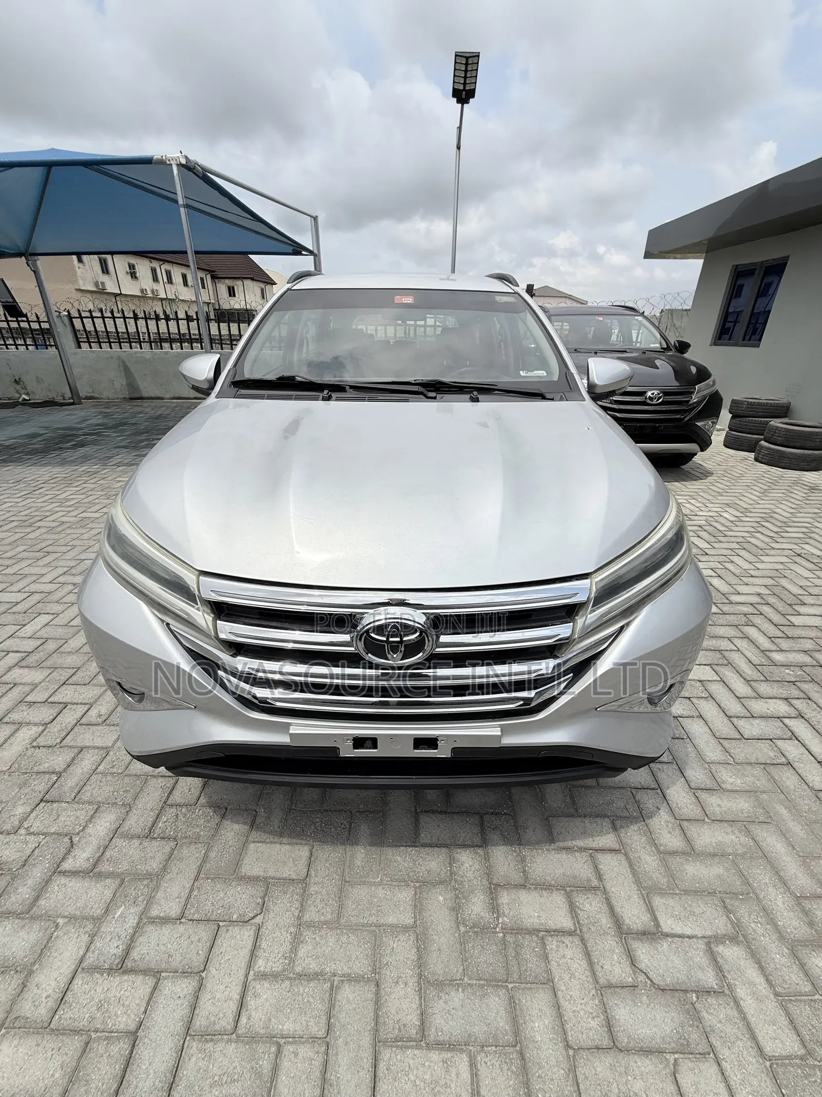 Toyota Rush 2019 Silver