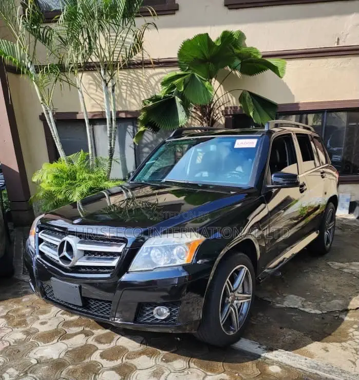 Mercedes-Benz GLK-Class 350 2011 Black