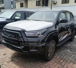 Toyota Hilux 2023 Black