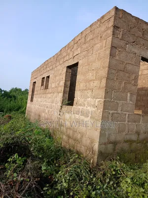 3bdrm House in Ologun Community, Ibadan for Sale