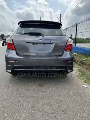 Toyota Matrix XRS Hatchback FWD (2.4L 4cyl 5A) 2010 Gray