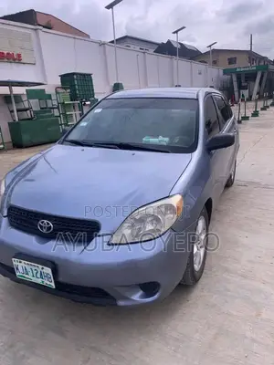 Toyota Matrix Hatchback AWD (1.8L 4cyl 4A) 2005