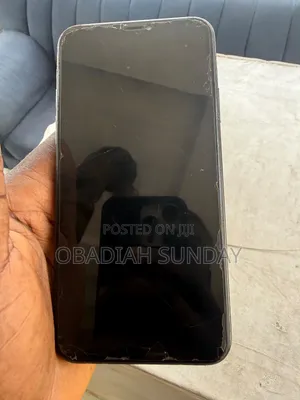 Apple iPhone 11 Pro Max 64 GB
