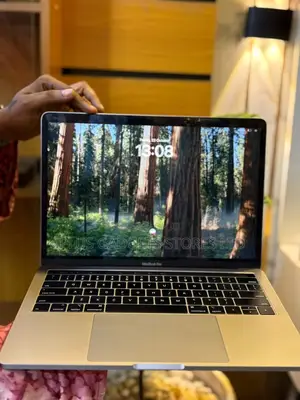 Laptop Apple MacBook Pro 2019 16GB Intel Core i5 SSD 256GB
