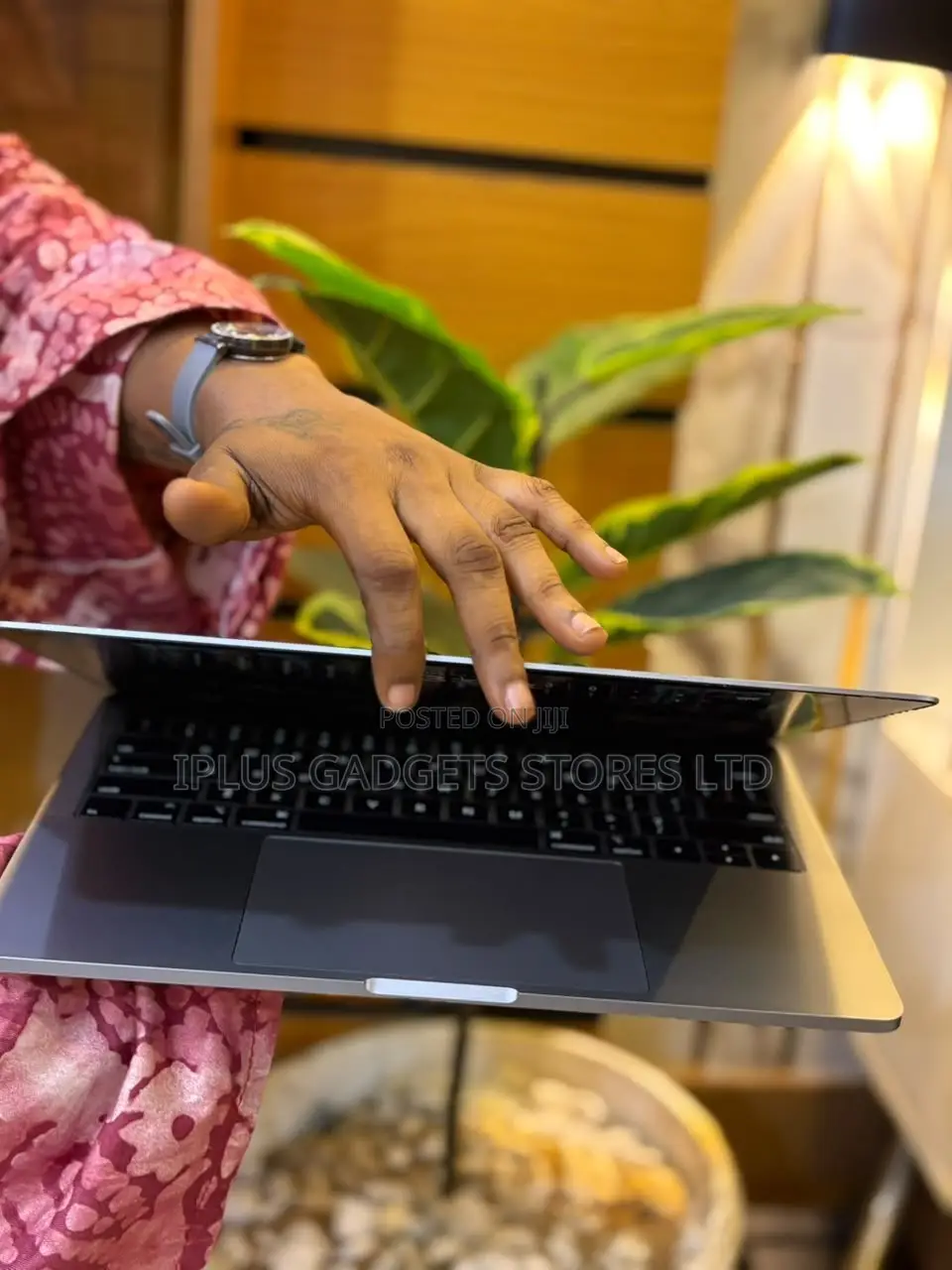 Laptop Apple MacBook Pro 2019 16GB Intel Core i5 SSD 256GB