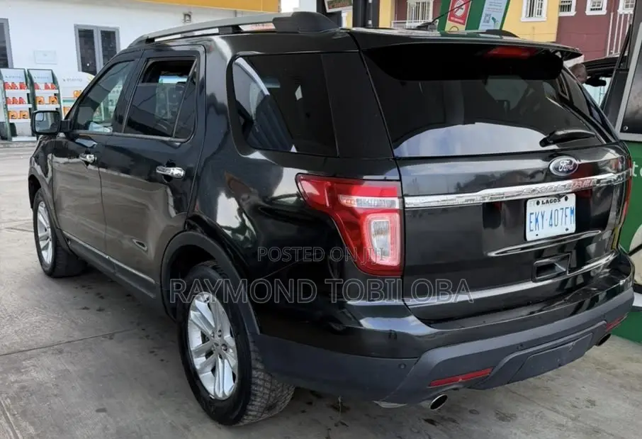 Ford Explorer 2012 Black