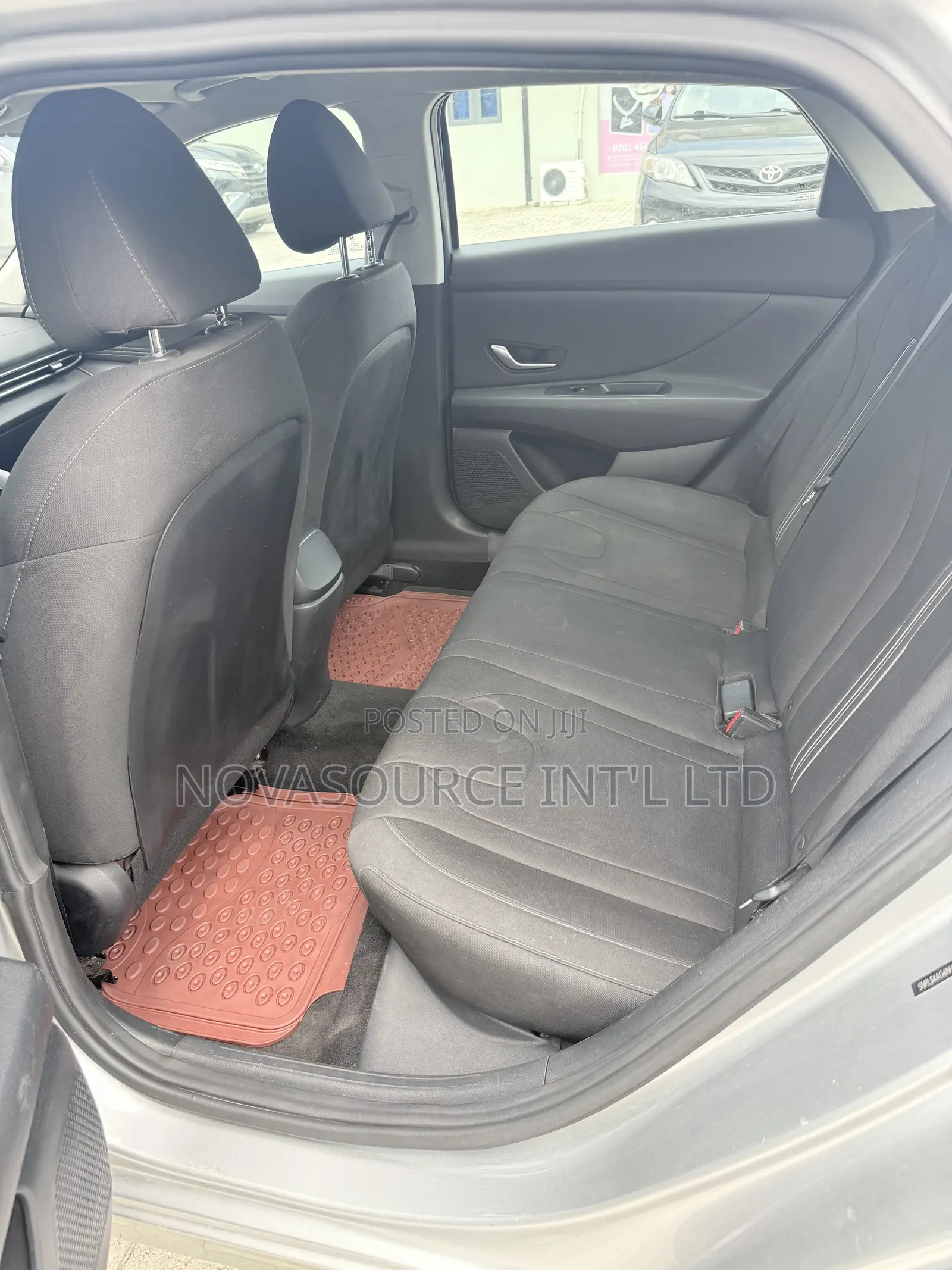 Hyundai Elantra 2022 Silver
