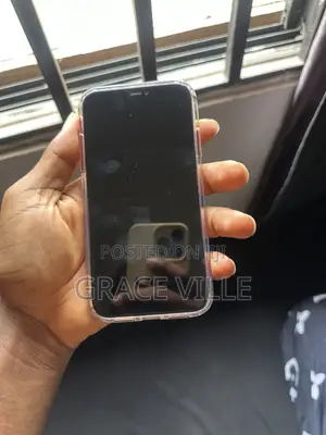 Apple iPhone 11 64 GB Red