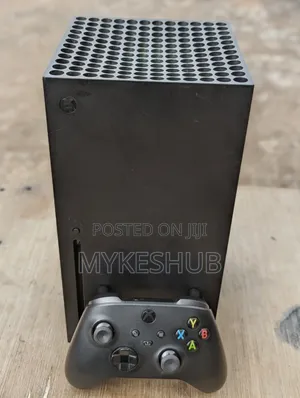 Xbox Series X/S With 5-15 Games of Choice Installed (One Controller)