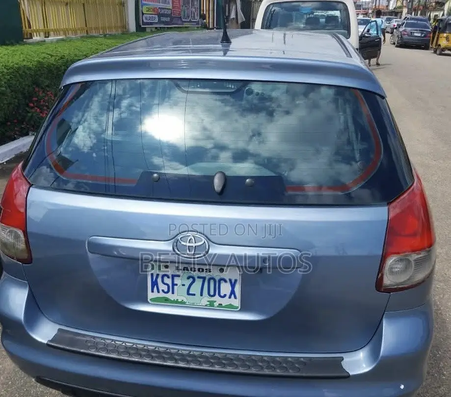 Toyota Matrix 2004 Blue
