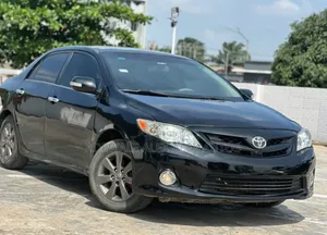 Toyota Corolla 2012 Black