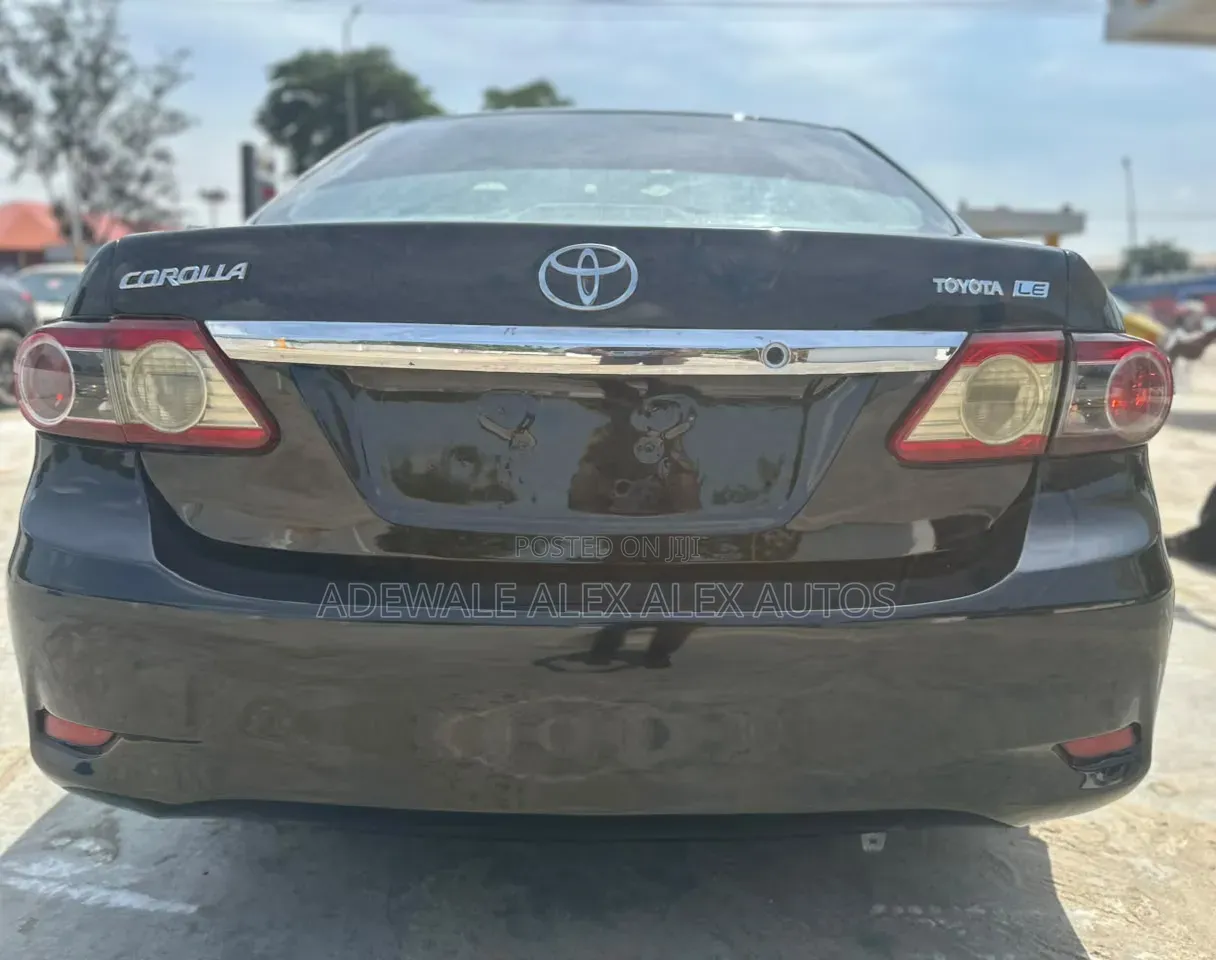 Toyota Corolla 2012 Black