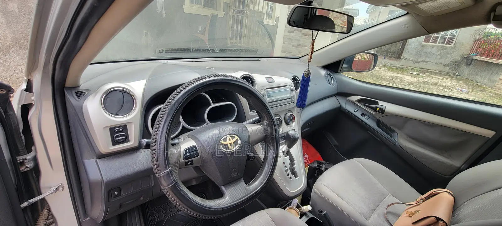 Toyota Matrix 2012 Silver