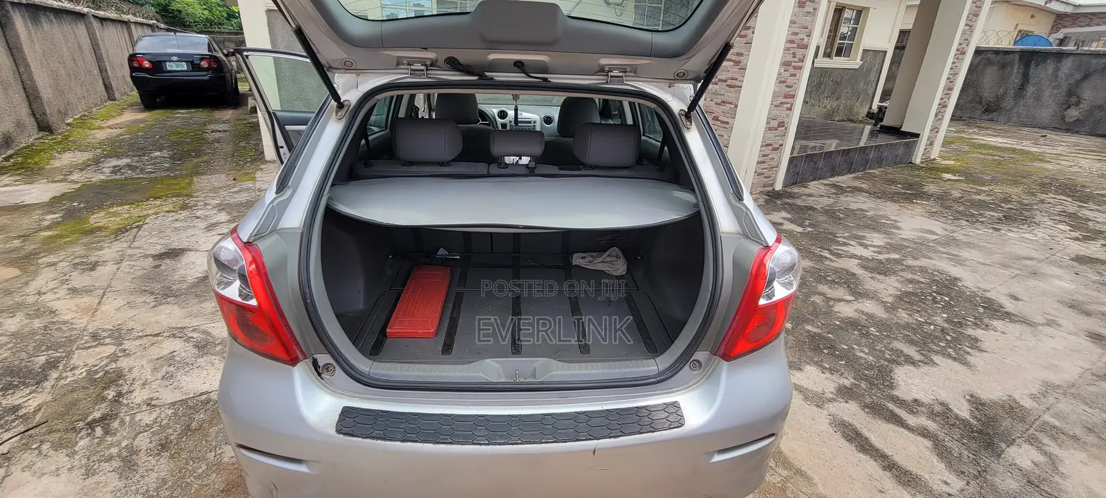 Toyota Matrix 2012 Silver