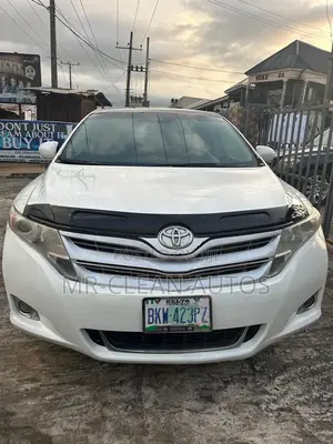 Toyota Venza 2010 White