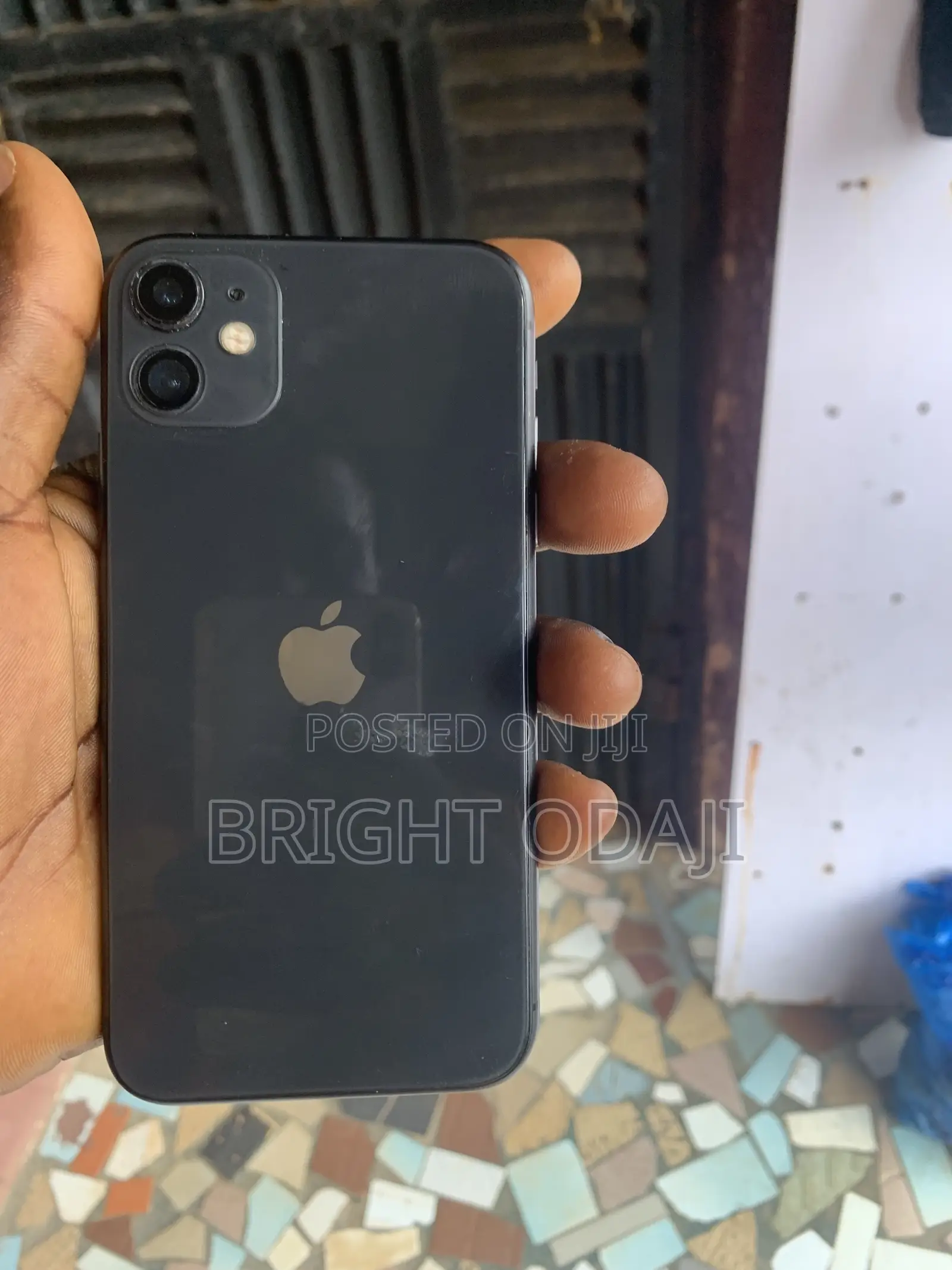 Apple iPhone 11 64 GB Black