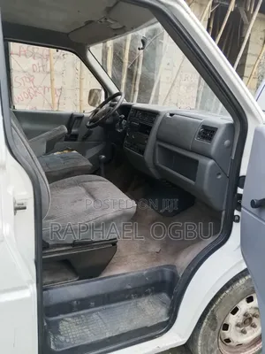 Volkswagen Transporter 2000 White