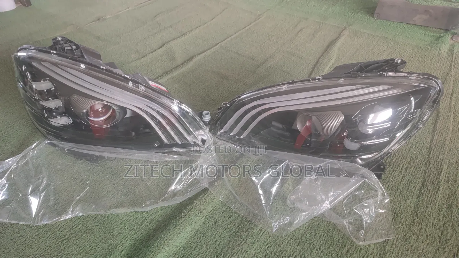 Set Head Light C300 2010 Maybatch