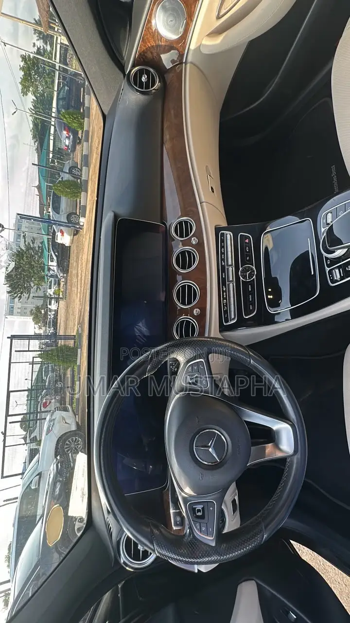 Mercedes-Benz E400 2017 Gray