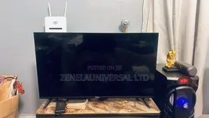 40 Inches Hisense Smart TV
