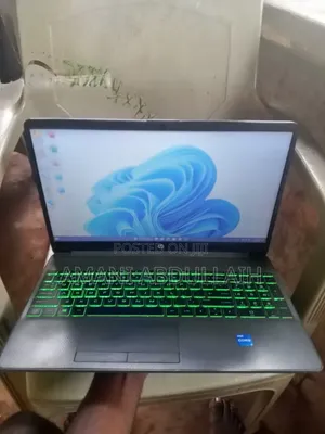 Laptop HP 250 G8 8GB Intel Core i5 SSD 256GB