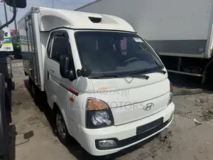 Foreign Used Hyundai Porter Refrigerator Truck 2016 Model.
