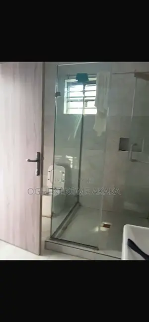 1bdrm Shared Apartment in Royal Pine Estate, Lekki Phase 2 for rent