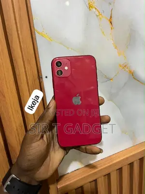 Apple iPhone 11 64 GB Red