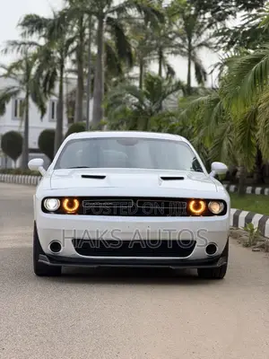 Dodge Challenger 2018 White