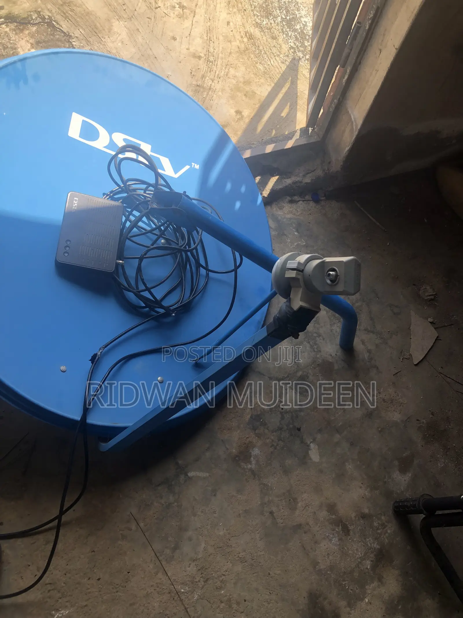 DSTV Decoder
