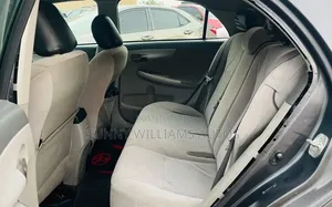 Toyota Corolla 2010 Gray