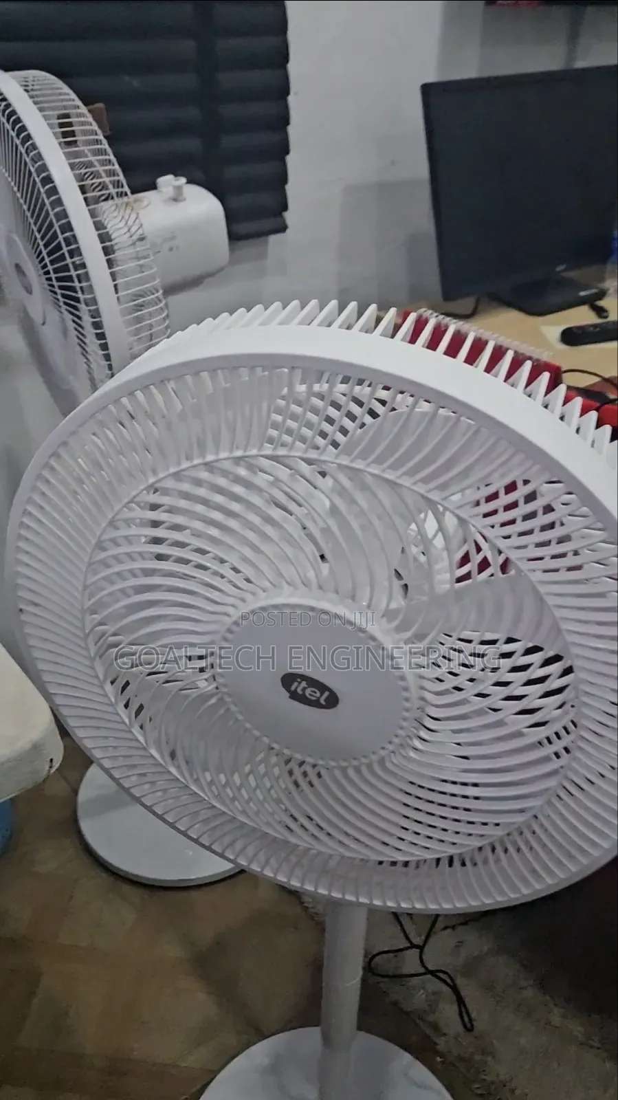 Solar Rechargeable Fan