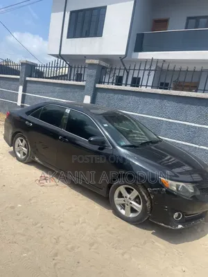 Toyota Camry SE 4dr Sedan (2.5L 4cyl 6A) 2014 Black