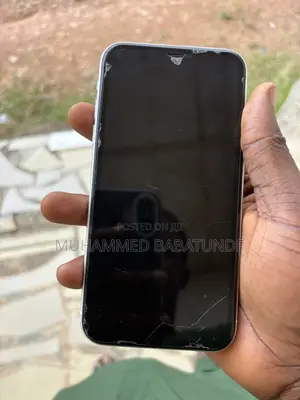 Apple iPhone 11 64 GB White