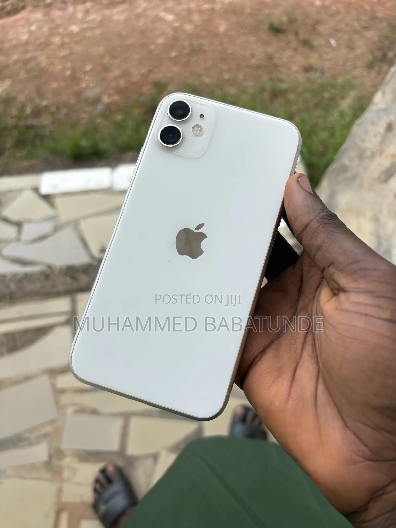 Apple iPhone 11 64 GB White