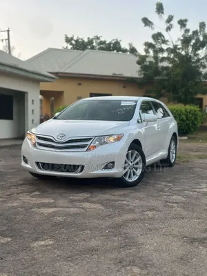Toyota Venza 2010 White