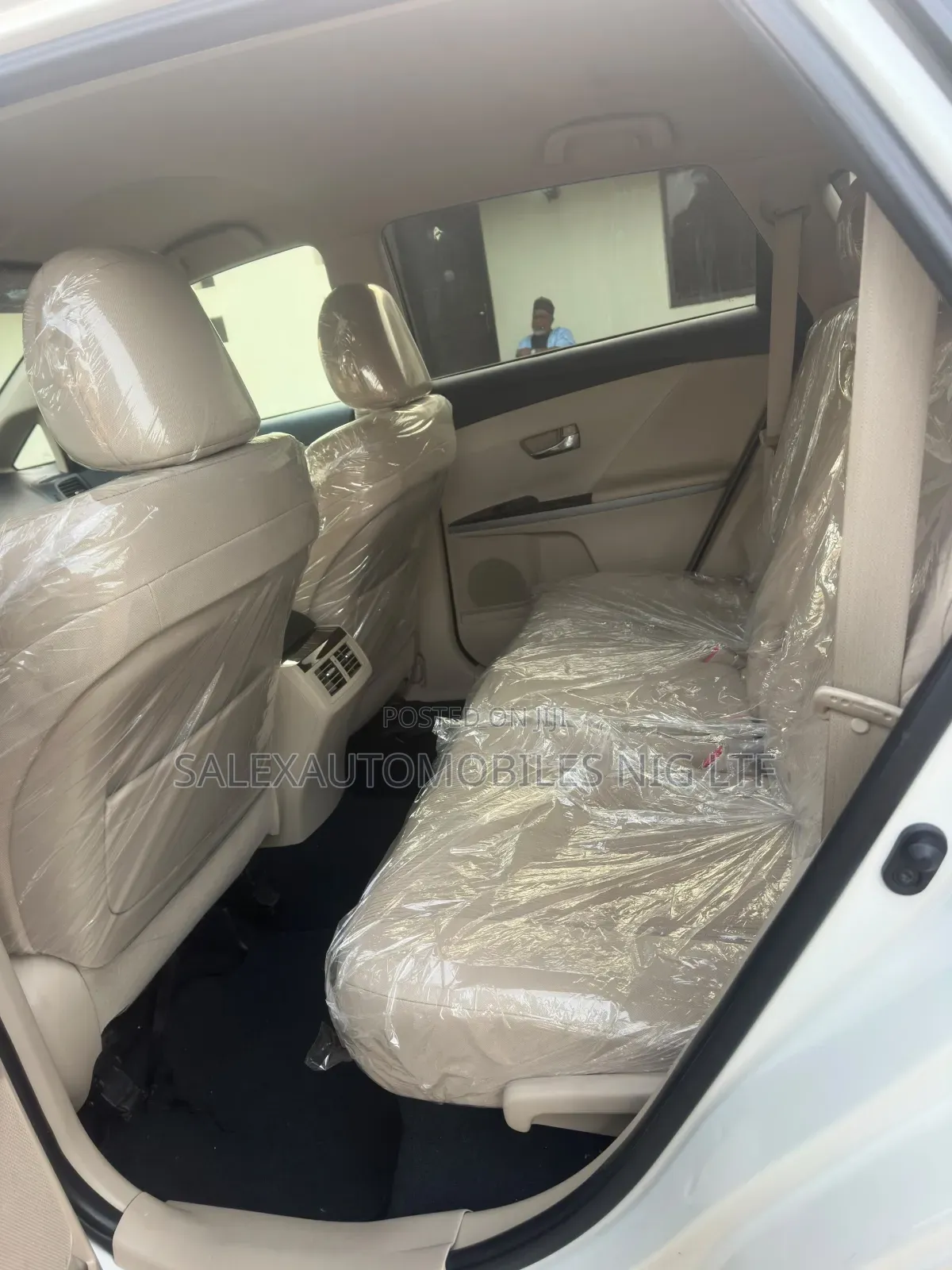 Toyota Venza 2010 White