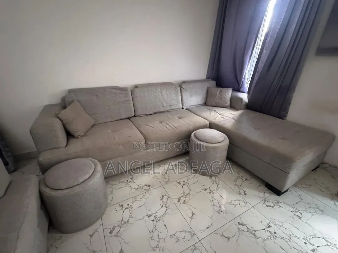 7 Sitter L Shaped Sofa With Ottomans