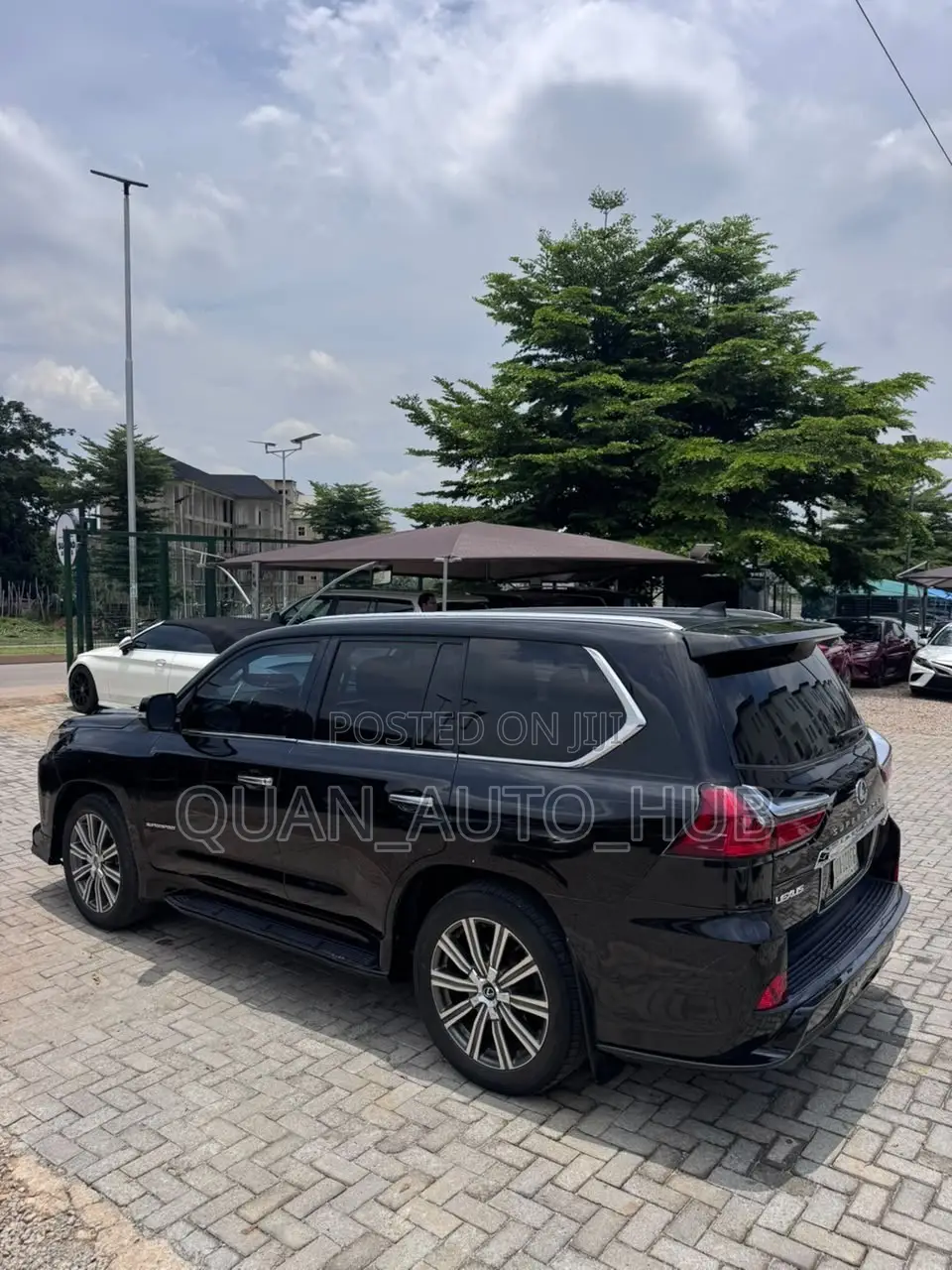 Lexus LX 570 AWD 2017 Black