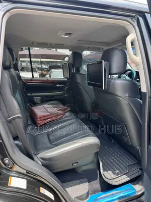 Lexus LX 570 AWD 2017 Black