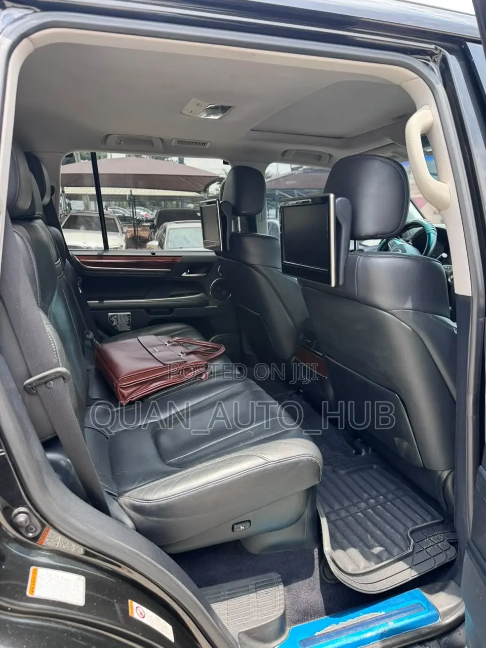 Lexus LX 570 AWD 2017 Black