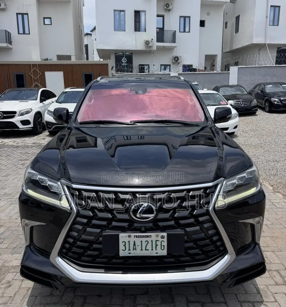 Lexus LX 570 AWD 2017 Black