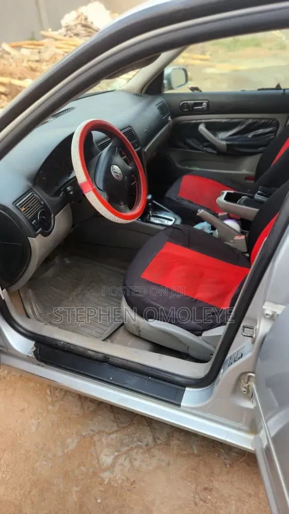 Volkswagen Golf 2004 Silver