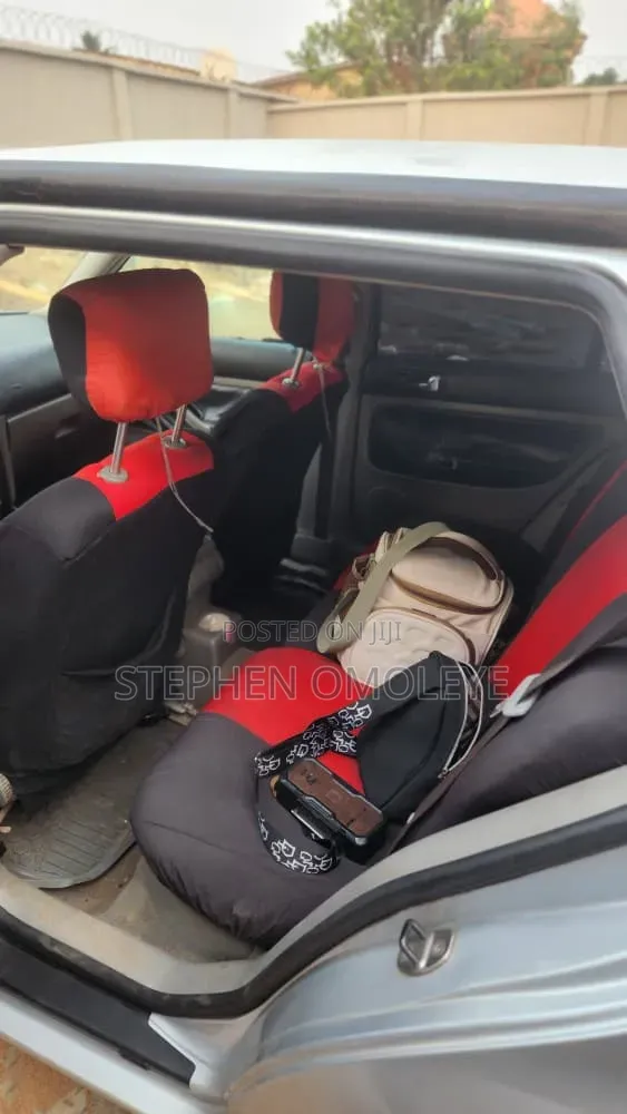 Volkswagen Golf 2004 Silver