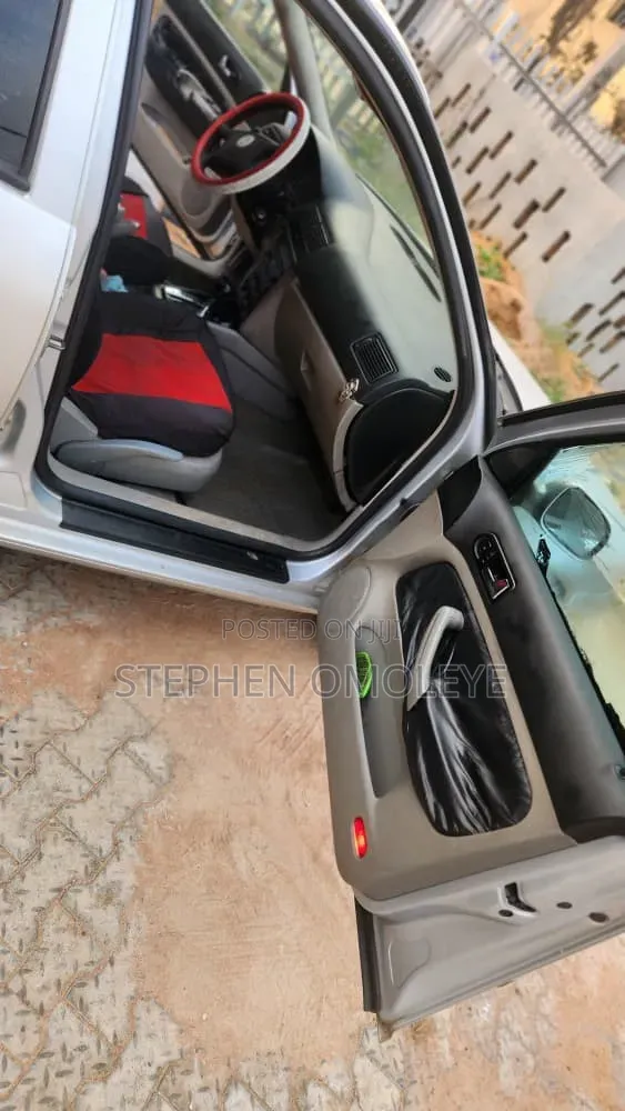 Volkswagen Golf 2004 Silver