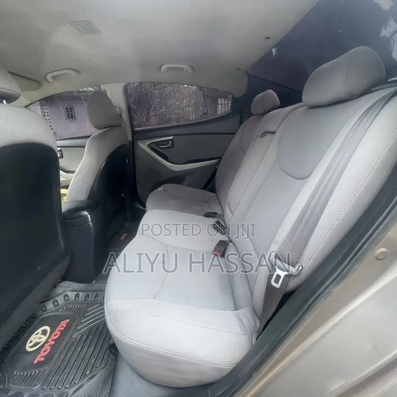 Hyundai Elantra 2013 Gray